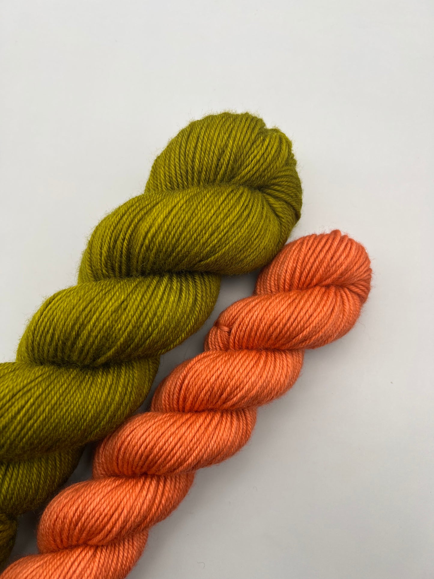 Common Thread Fiber's Cute Lil Acorn Hat