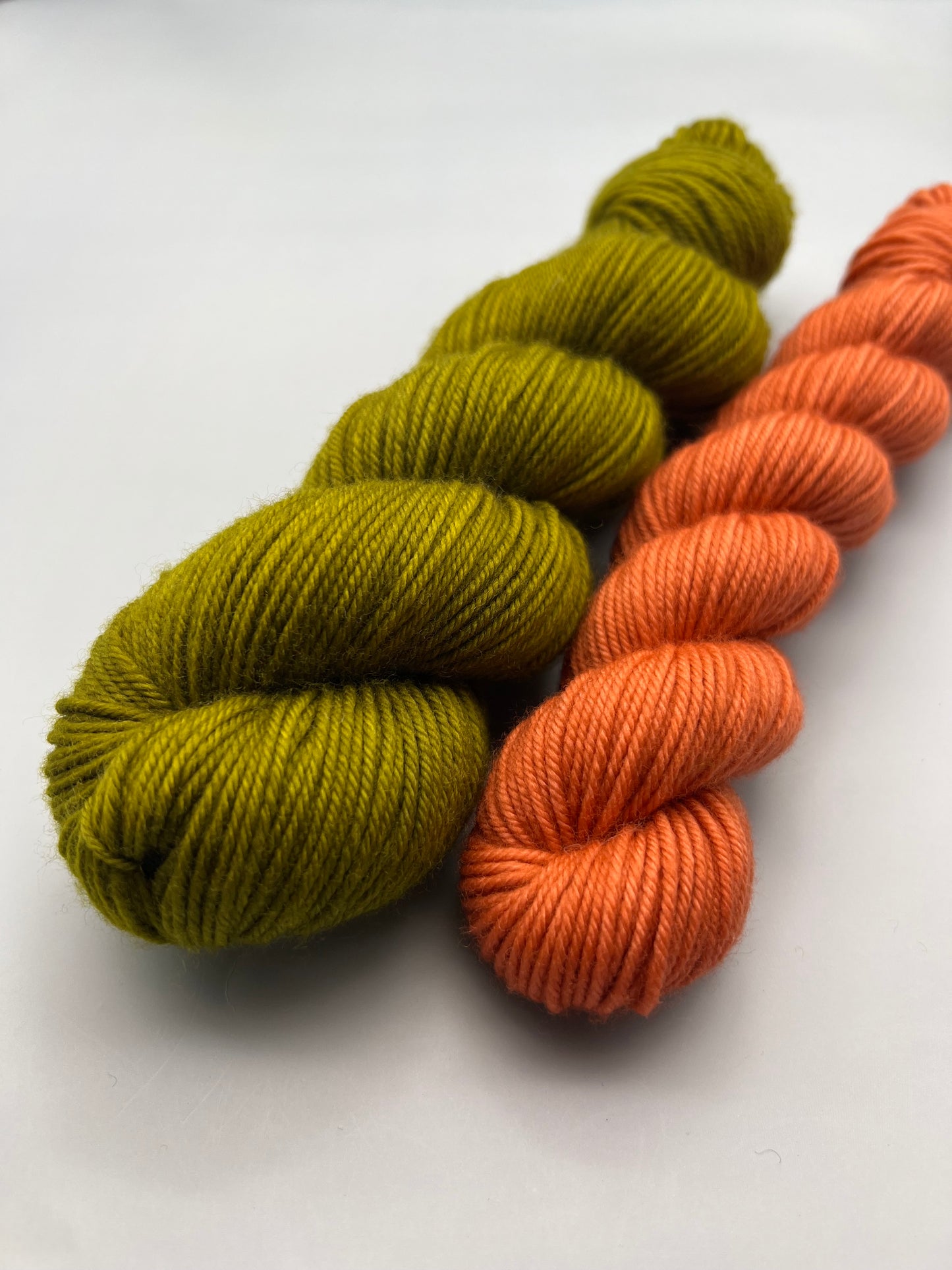 Common Thread Fiber's Cute Lil Acorn Hat